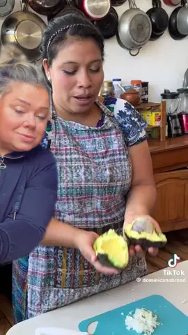 Experement mit avacado#learnwithkarina #maskiergang #probierenmitkarina 