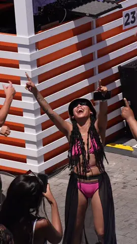 Cape Town, you know how to have a lekker time 😮‍💨 #HSBCSVNS #HSBCSVNSCPT #Capetown7s 