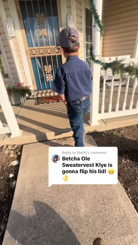 Replying to @Shelly ole sweater vest got his gift from Jackson that he wanted to share from @AgProCo and Jackson and him had a good visit talking tractors of course . #justajacksonthing #thatsallshewrote 