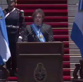 cuando mis hijos me vienen a pedir algo #nohayplata #presidente #milley #humor 