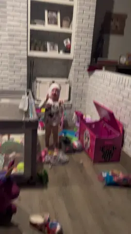 When you get underwear stuck on your head 🤣😂🤣 #fyp #foryourpage #funny #kids #babiesoftiktok #OhNo #funnyvideos #foryoupageofficiall 