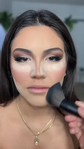 #flakaibrahimi  #fyp #fypシ #makeuptransition #makeuptutorial #tiktoksalon #makeupsalon #makeup #goviral  @Beauty Union Cosmetics  @Shop by Makeup  @Fenty Beauty  @Hairstyle _Adja 
