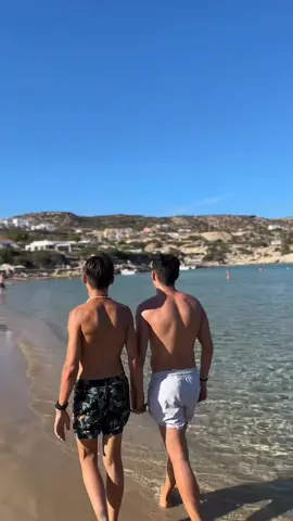 #fy #fyp #fypシ #foryoupage #kiss #boy #boys #boyfriend #boyfriends #boyslikeboys #shoolboys #boysdancing #lbgtq #gay #gaytiktok #couple #couples #cutecouple #cutecouples #TikTokPromote #Love #funnytime #inlove #loveinlove #LoveIsLove #meninos #garotos#casal #casalfofo #trending #trendsdecasal #casalcapcut #editsdecasal 