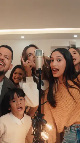 ES HOY !  A G R A D E C I D O  9pm .