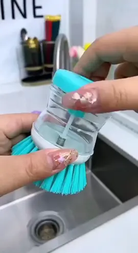 Dê uma olhada em Escova Porta Detergente Lava Louças Com Recipiente Para Detergente Dispenser Porta Sabão Cozinha. Compre na Shopee agora! https://shope.ee/6AL4LzbqF9?share_channel_code=3 #escovalavarlouça #escova #escovapolvo 