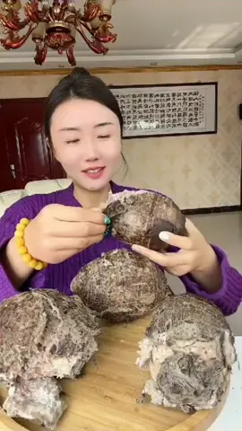 First time eating taro in life  #asmr #taro #viral #trending #popular 