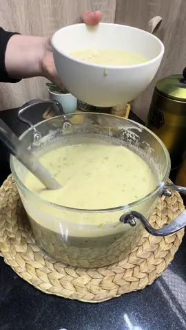 لي داقها حماق عليها من كترت ما كتجي لذيذة أدمنت عليها 🥣🥶.        #رمضان #شهيوات_مطبخي_وصفاتي_المتواضعة_المطبخ_المغربي_شهيوات_مغربية_صنع_يديا #explore #tictok #foryoupage #foryoupage #foryou #شوربة 