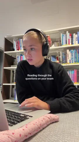 always the most nerve wracking moment 😫😤😮‍💨  #university #student #studytok #uni 