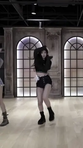 bir kas kisi daha istemisti etiketliyorum @ʙᴀşᴀᴋ🫶🏻(Jennie vers.) @Elos(jennie’s gf)⭐️🌷💐 || jennie lovesick girls dance prectice fancam || #globall #viral #bkwpp #fyp #fancam #fanxamjn 