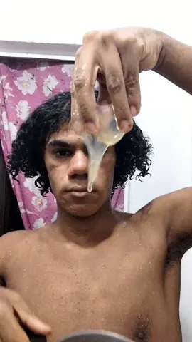 finalizando cabelo com creme e gel de linhaça #vaiprofycaramba #foryoupage #cabelocacheado #curlyhair 