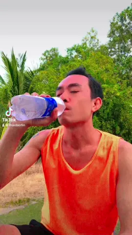 Làm thơ hay quá hén🤣#tiktokgiaitri #xuhuong #haihuoc 