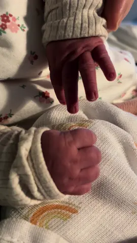 I refuse to accept Teddy is a week old tomorrow already 😭🥹 #fyp #foryou #fypシ゚viral #fypシ #kidsoftiktok #mumsoftiktok #MomsofTikTok #Vlog #babyarrival #babyannouncement #babygirl #babiesoftiktok #birthstory #newbaby #electivecsection #vlogger #csection #blog 