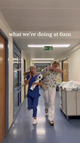 Wenn andere schlafen/feiern, retten wir Leben im Krankenhaus 🏥💉🌙 @Dr. Aaron P. 🩺🧸❤️  (Situation überspitzt dargestellt)  #workbestie #nurse #fyp #hospital #nursesoftiktok #nursingtok #krankenhaus #pflege #arzt #lebenretten 