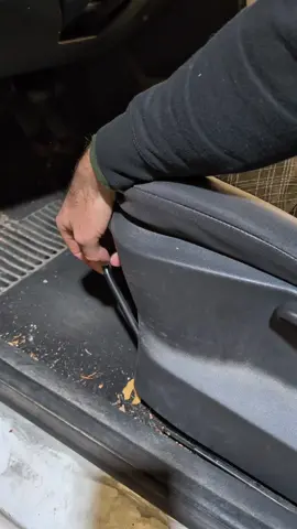 🧽🐕Pur Plaisir Visuel : Nettoyage Satisfaisant d'une Voiture Enveloppée de Poils  #asmr #satisfying #bubbleauto #CleanTok 