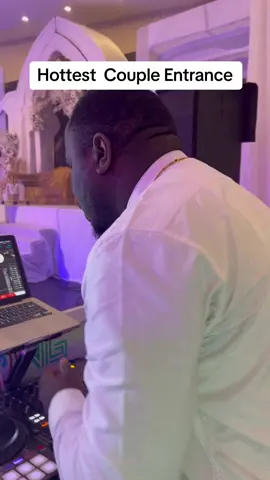 If e no hot like this, then its not synergy  #djsynergy #enugutiktok #enugustate #igboamaka #igbototheworld #igbokwenu #ndiike #enuguwedding #igbankwunigeria 