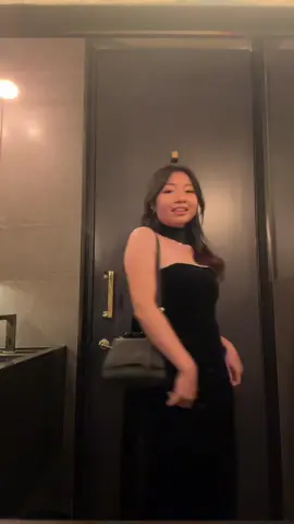 ootd for a work christmas dinner party at nobu 🥳🎄🫶🥹🤍✨ (nearly fell down there 😮‍💨)