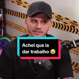 Fabio Santos faz a resenha sobre o Sheik 😂. #corinthians #fabiosantos #podpah #futebol 