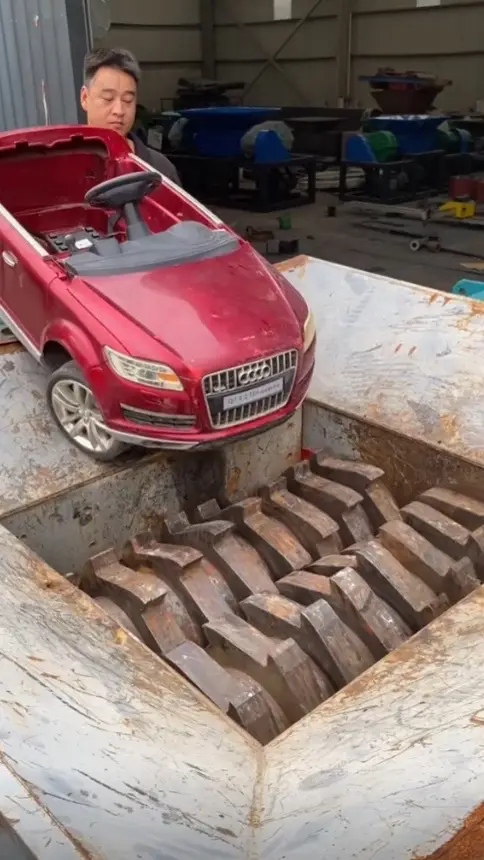 #shreddermachine #shredder 