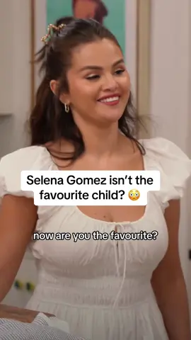 Selena on the 22 year age gap between her and her sister 👨‍👩‍👧‍👦 Selena & Chef: Home For The Holidays, stream free on #ThreeNow        #SelenaGomez #SelenaGomezSister #SelenaAndChef #threenow 