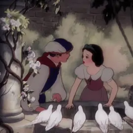 They sent kisses to each other via doves! Cutest couple ever. #disney #olddisney #snowwhite #snowwhiteandthesevendwarfs #snowwhiteedit #disneyedit #edit #princeflorian 