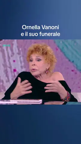 #OrnellaVanoni e il suo funerale 👸 #CTCF #dietrolequinte 