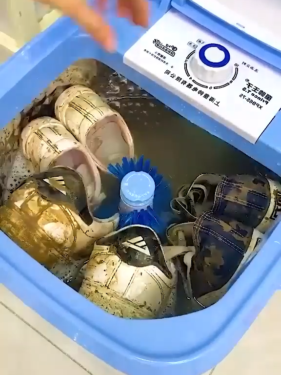 Portable Mini Washing Machine, Semi-Automatic, Three functions of washing shoes washing #washing #washingmachine #Home #homeaccessories #homeimprovements #laundry #laundrytok #laundryhack #shoeswashing #shoeswash