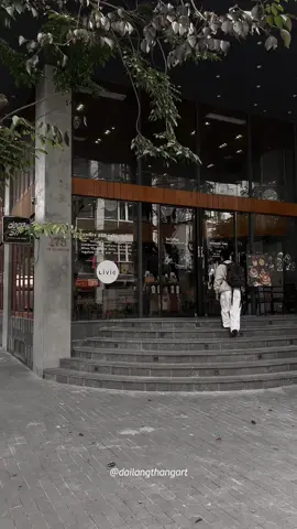 Deep sii - tiệm cà phê việt nằm ngay khu phố Tây, An Thượng. Không gian vừa đủ, phù hợp làm việc và những cuộc gặp gỡ bạn bè. #dailangthang #coffeedanang #cafedanang #quancafesongaodanang #danang #nccdanang #deepsii #deepsiicoffee 