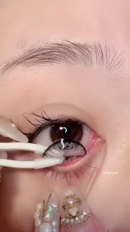 #softlensicen8 #softlensnatural #softlensrekomendasi #softlens #softlenshitam #softlenshaul #racunsoftlens #penuangreceh #softlensfavoritgue #tiktokshopindonesia 