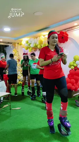 Apaguemos el celular y conectete con la vida porque Bonita bonita la vida es :)                                            @aerower @Jumper Center #Manta #jumper @daddyyankee #agradecidos 