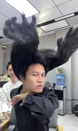 Không kiểu noa vuốt kiểu j nhỉ#WhatToPlay #reviewlamdep #GocLamDep #hairstyle #tocnamdep #tochanquoc #thaydoibatngo #babershop #twoblock #tocdep #uontocdep #taokieutoc #xuhuong 