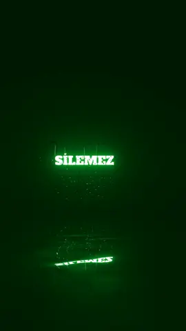 Silemez o beni biraz yavaş olsun #siyahekranlyrics #siyahekranedit #yıldıztilbeşarkıları #silemezobeni #lyricsprod_ 