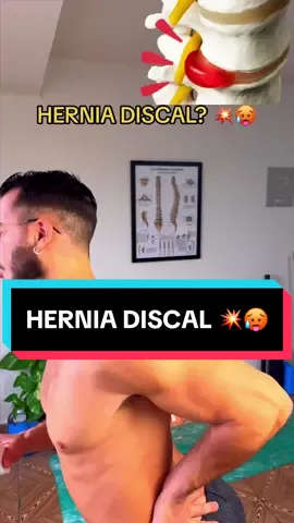 Enséñale este ejercicio a quien esté sufriendo hernia discal. . En multitud de ocasiones, la hernia discal aparece como resultado de la hipotonía que sufre tu cadena miofascial posterior. . Cuando esto sucede, tu cuerpo pierde alineación antepulsando su correcto eje central y derivando en un estrés adicional totalmente innecesario sobre tus discos intervertebrales lumbares. . Esto termina desplazando tu disco de manera constante hacia posterior, asfixiando, en muchas ocasiones, raíces nerviosas que dan lugar al dolor de espalda, lumbago, lumbalgia o ciática . Con este maravilloso ejercicio, conseguirás fortalecer tu cadena miofascial posterior a través de un ejercicio que a su vez, te permitirá también estabilizar la base de tu columna vertebral  . #pa#pablopilatesreale#herniae#herniadiscale#hernialumbare#herniadiscallumbaro#dolorlumbare#herniateddisca#backpaino#dolorespaldao#dolordeespaldai#discopatias#estenosiss#escoliosisj#ejerciciosencasai#Fitness