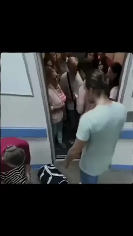 Good job soldiers… ❤️#fyp #socialexperiment #foryou #experimentosocial #foryoupage #social #experiment #viralvideo #trendviraltiktok #viral #trend #trending #explore 