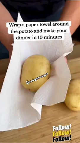 Wrap a paper towel around the potato and make your dinner in 10 minutes #queenezenwanyi1 #foryoupage #homemaderemedies #healthy #homemaderecipes #foryou #DIY #naturalrecipes #Recipe #fypシ゚viral 