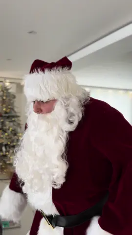 Même le père noël n’échappe pas à @Roborock FR #S8ProUltra #collaborationcommerciale 