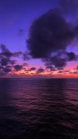 Ocean View #background #backgroundvideo #wallpaper #freevideo #wallpapervideo #livebackground #freewallpaper #ocean 