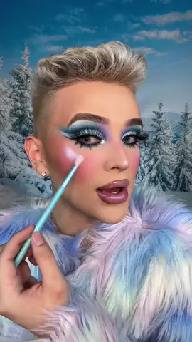 finally got my hands on the new mikayla x plouise skin bling highlighter and WOW🤩🩵 this is sooo pretty and blinding @Mikayla Nogueira @PLOUISE #viralvideo #fyp #mikaylanogueira #mikaylaxplouise #makeup #highlighter #skinbling #skinblinghighlight 