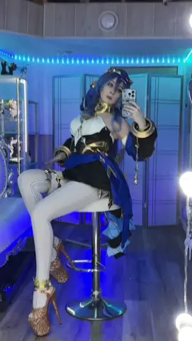 Sleepy cryo queen🩵❄️ #GenshinImpact #cosplay #anime #layla #fyp 