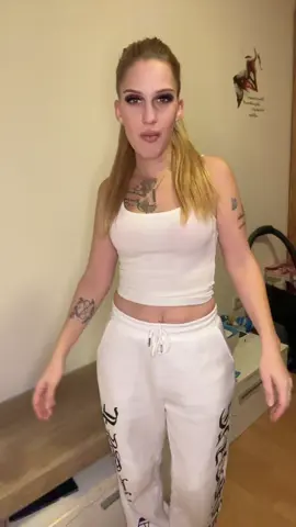 💫👌🏻 #fypシ゚ #fypシ゚viral🖤tiktok☆ #austriagirl #austria🇦🇹 #viral #Queen #🇦🇹🦁 