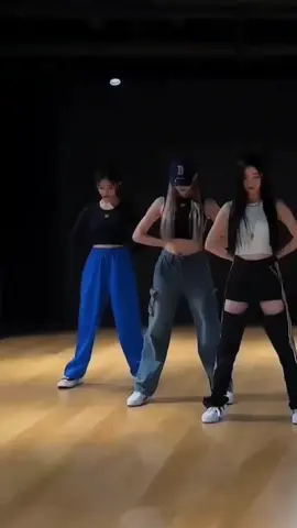 @Liz.yeyo. Batter Up-Dance Practice 'Rami Focus' #ramibabymonster #fyp #zyxcba   @Nicetissue 