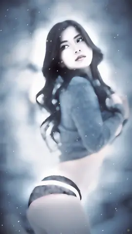 Baby it’s cold ❄️ #brinictok #brinicbabe #namitiktok #itswinter #fyp 