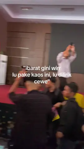 mumpung lagi flashsale #kaosstripe 