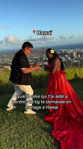 Quand celui qui t’a aide a perdre -48 kg te demande en mariage à Hawai #fyp #pourtoi #shesaidyes #proposal 