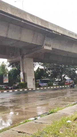 Cerah tapi hujan euy #haluajadulu #story #storyhalu😝😝 #prankstatus #videoviral #fypシ #fyp #mentahanvideo #halu #mentahan #prankstory #storyhalu #bogor 