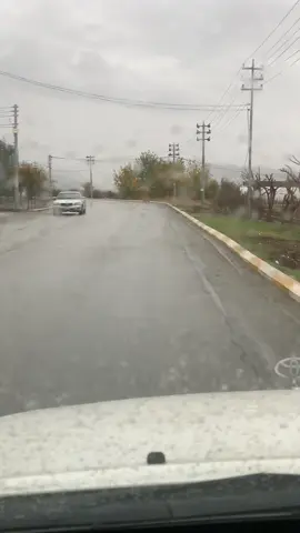 بەشڵێوەو  باران گیانە مەمنێژن یاران 🥶 #sangasar 