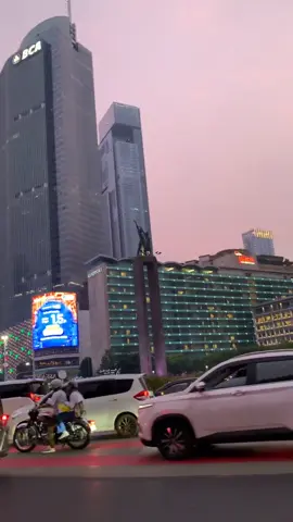 jakarta di kala sore hari 💫#videoestetik#jalanjalan  #mentahanvideo 