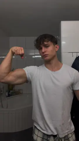 17years bulking #bulk #leanbulk #bodybuilding #viral #formcheck 