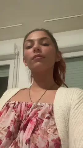 Jsuis perturbee par des enfznts la 😂