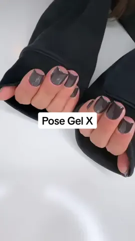 Elle aime pas le résultat l’ingrate elle a dit que c’était trop moche 🤦🏽‍♀️ #pose #gelxtutorial #rapide #efficasse 