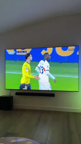 Match on the biggest Tv Oled at world #Tv #Oled #oled97 #bigtv #besttv #match #matchoftheday #psg #dortmund #liguedeschampions #championsleague 